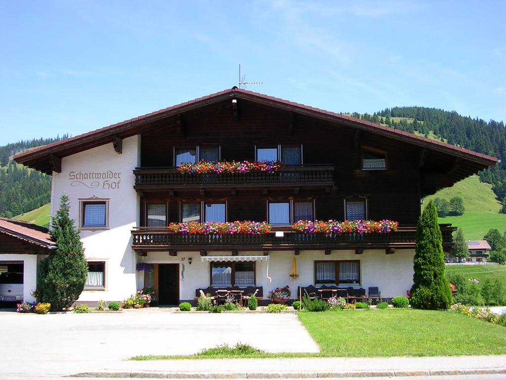 Schattwalder Hof Hotel Exterior photo